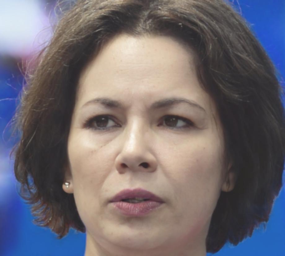 Rina Dewi - Business Mentor